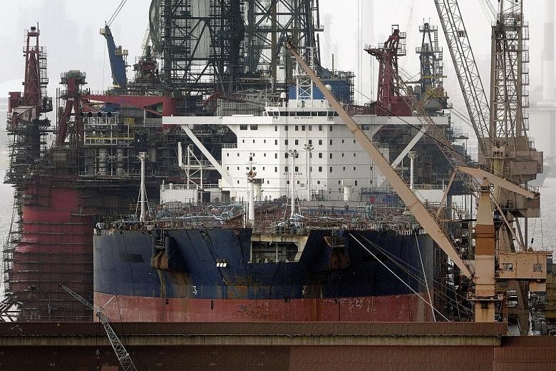 The Jurong Shipyard in Singapore. Swiss offshore drilling contractor Transocean said last week it had agreed with the SembMarine unit to defer delivery and related final payments of two ultra-deepwater drillships.