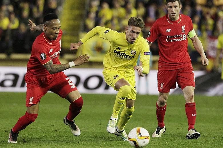 Liverpool's Nathaniel Clyne (left) in action against Villarreal's Samuel Castillejo in the Europa League semi-final first leg last Thursday.