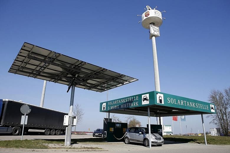 A service station for electric cars in the village of Wolpertshausen in Germany is powered by solar energy.