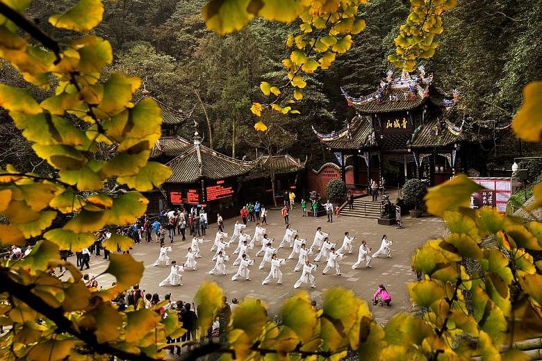 Dynasty Travel's tour to South Korea in August includes a visit to the Petite France village. More KrisFlyer miles are needed to redeem a business class seat to Amsterdam. Join a taiji session at Puzhao Temple in Chengdu when you stay at the Six Sens