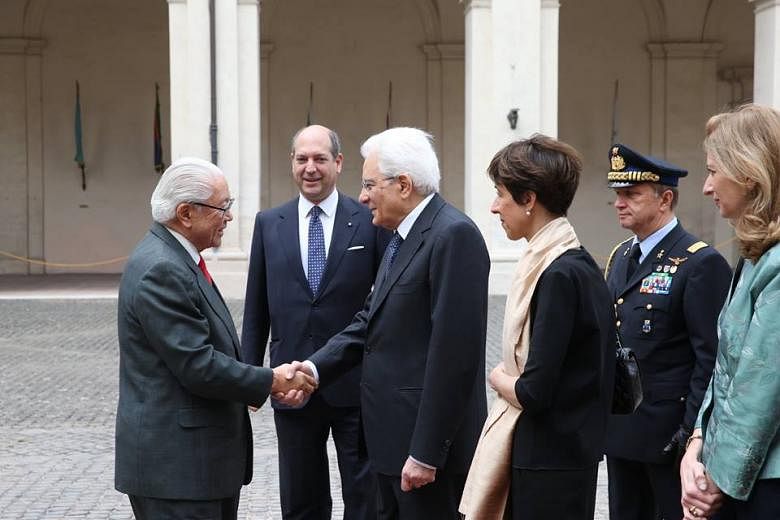 Italian President Sergio Mattarella greets President Tan at Palazzo del Quirinale at the Welcome Ceremony.