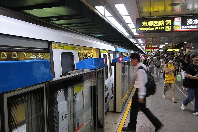 A Taipei metro train in operation. At a rail infrastructure maintenance forum in Singapore yesterday, Transport Minister Khaw Boon Wan shared the findings of a study trip to Taipei. He said that for the Taipei Rapid Transit Corporation, reliability i