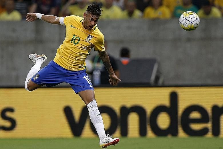 According to former Bayern striker Elber, Brazil captain Neymar is the only top attacker at the Selecao's disposal. Brazil will be without Neymar at the Copa America Centenario, however, with the Barcelona forward being saved for the Olympics instead