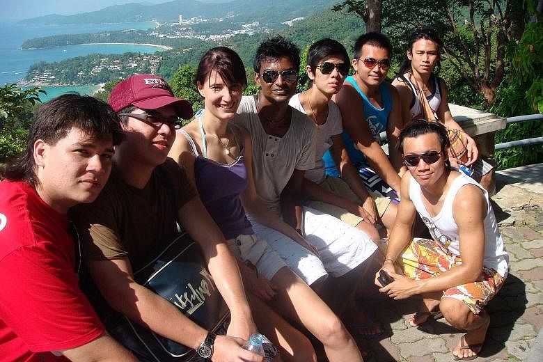 Mr Sivaneswaran Ramalingam (fourth from left) and his girlfriend Sarah Gieghase in happier days, with his friends (clockwise from left) Richard Lumi, Warren John, Isaac Chew, Darius Ow, Darrel Tan and Israel Tan. Mr Siva, who died in Bangkok on Satur