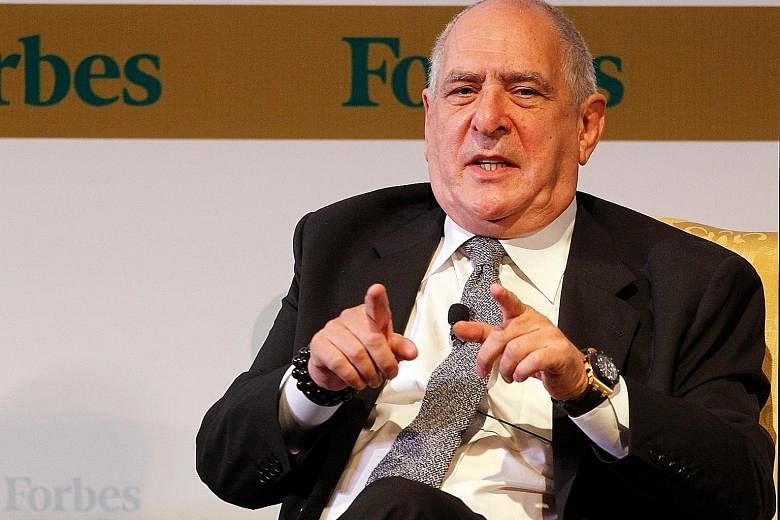 Mr Elman will step down within the next 12 months, the commodities giant has said.