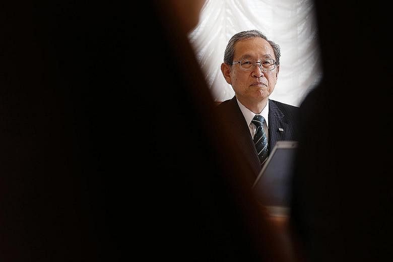 Mr Tsunakawa, Toshiba's new chief executive, said he would stick with the target of building 45 nuclear power reactors globally by March 2031, despite some analysts saying the target is too ambitious.