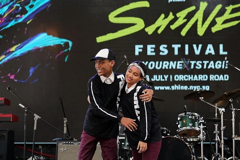 Siblings Andi and Dewi wowed the crowd with their self-choreographed hip hop dance item involving a medley of songs and different beats.