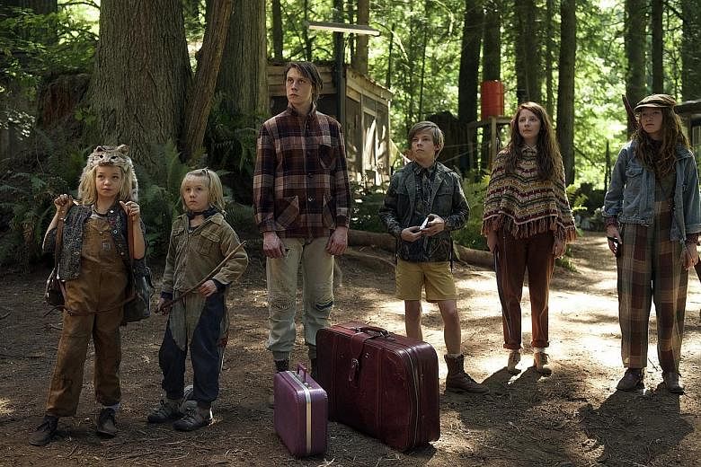 Captain Fantastic's (top from left) Shree Crooks, Charlie Shotwell, George MacKay, Nicholas Hamilton, Samantha Isler and Annalise Basso. The film is directed by Matt Ross (above).