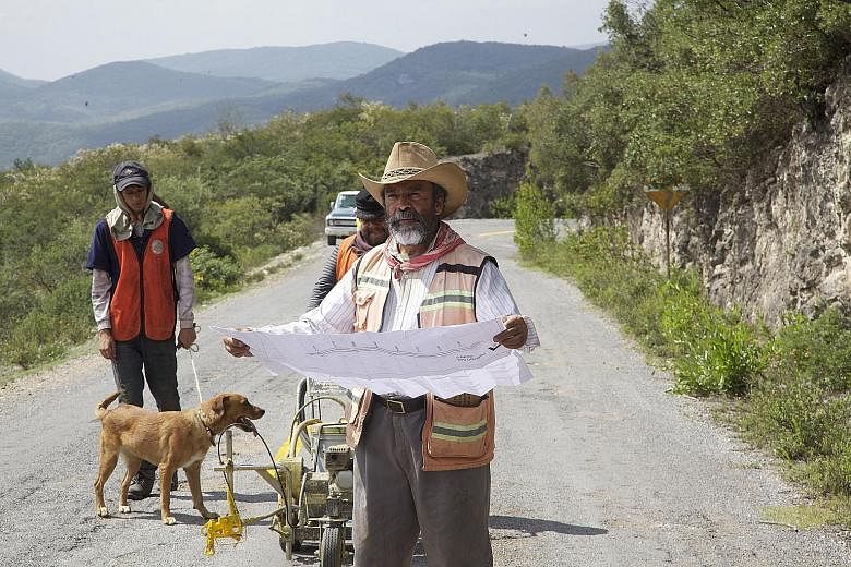 The Thin Yellow Line, starring Damian Alcazar, revolves around a road-painting crew hired for a job in a parched, rural section of Mexico.