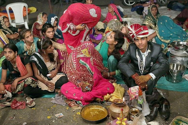 A mass wedding in the Pal community - former cattle herders- in northern India. To eradicate child marriages, dowry payments and extravagant spending at weddings, the community has been promoting mass weddings for more than three decades.