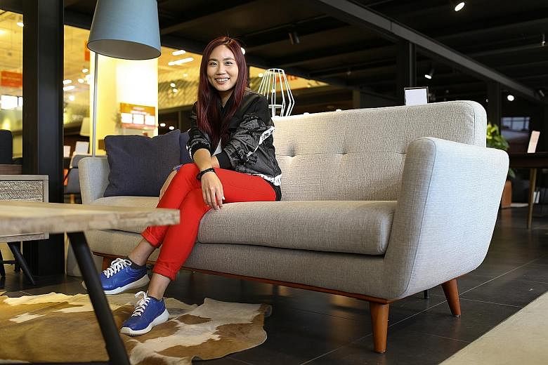 Singer- songwriter Lin Si Tong wins a Hanford sofa from home-grown furniture company Castlery.