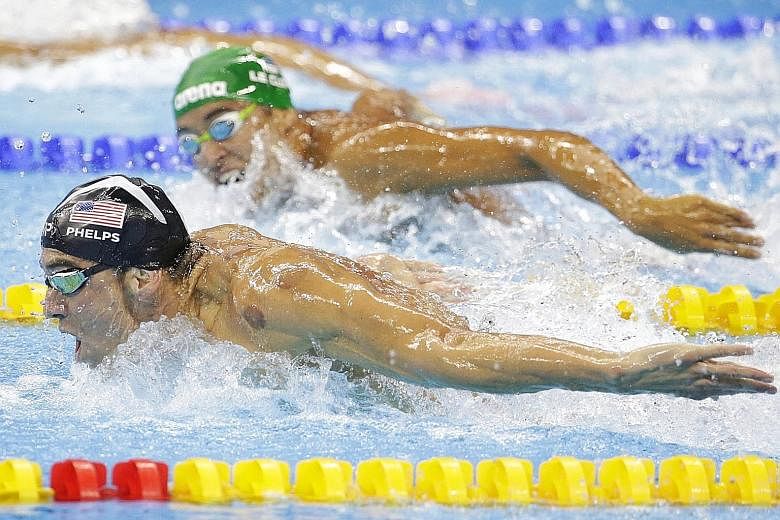 The mid-race image that encapsulated the 200m butterfly on Tuesday. Chad le Clos (top) of South Africa, the man who dethroned Michael Phelps of the US in the event at the 2012 Olympics, stealing a glance at his rival, who not only found an extra gear