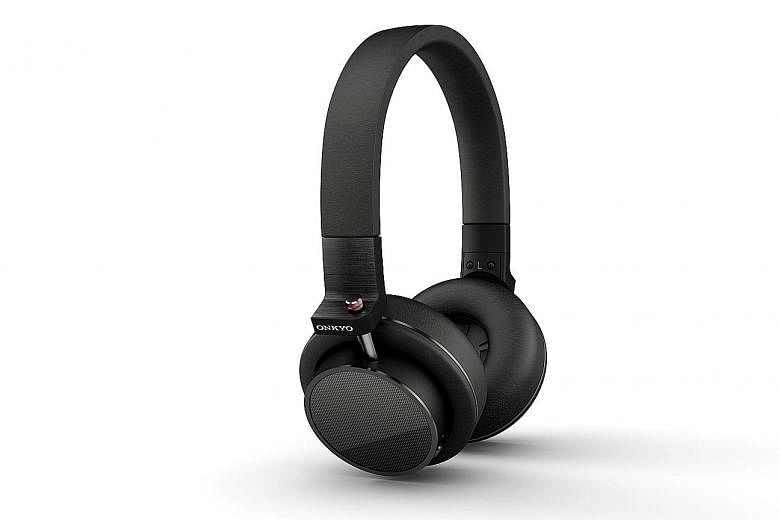 The H500BT is Onkyo's latest mid-tier headphones that delivers powerful, bassy performance.