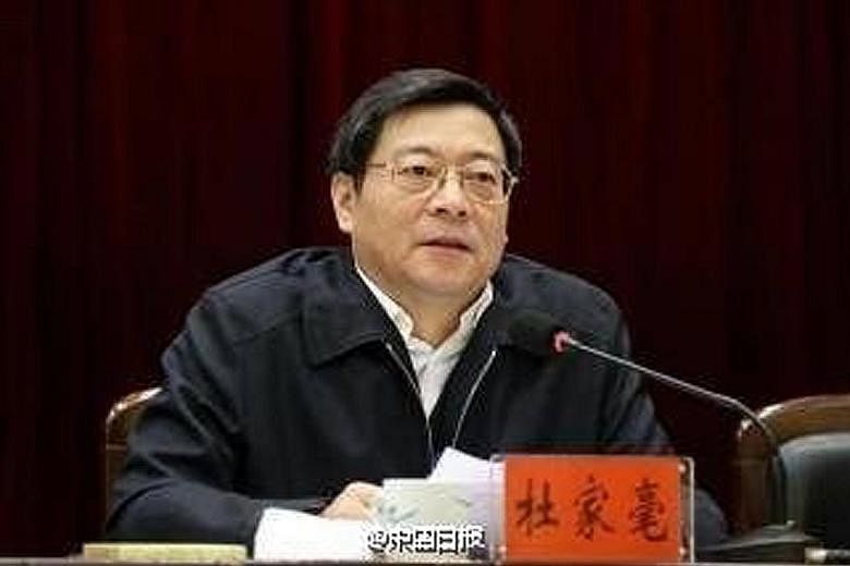 Mr Chen Hao has been promoted from Yunnan governor to party chief of the province. Mr Du Jiahao is the new party boss of central Hunan province. President Xi is cementing his power base ahead of a leadership transition next year.
