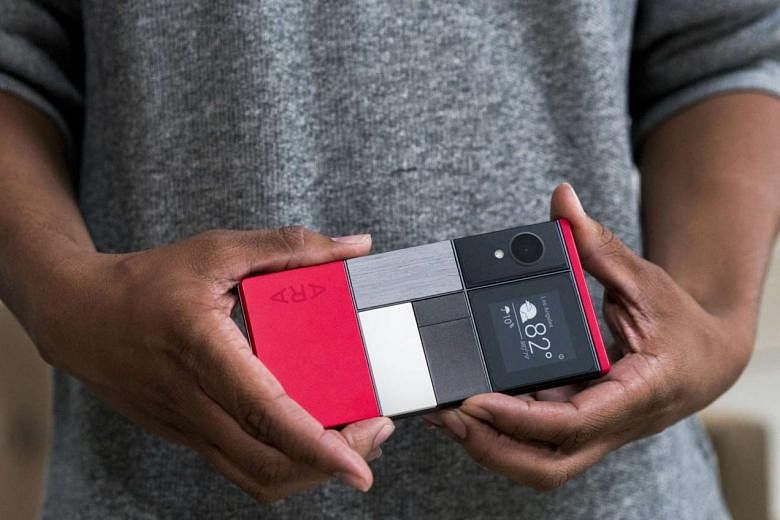 With Project Ara, Google's aim was to create a phone that users could customise on the fly with an extra battery or other parts. 