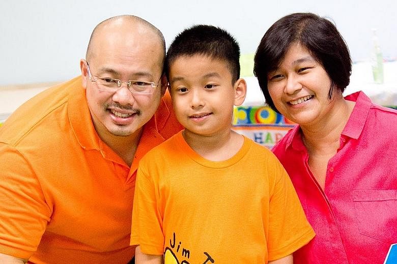 Dr Yoong with his son Andrew and wife Rani. He enjoys spending time with his family and travelling, and writes on issues relating to climate change, governance and equality.