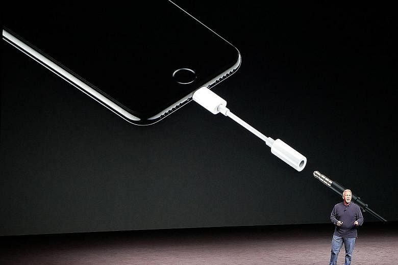 Apple's marketing head, Mr Schiller, introducing the iPhone 7 and 7 Plus, which uses the Lightning connector, instead of the 3.5mm headphone jack, for audio output.