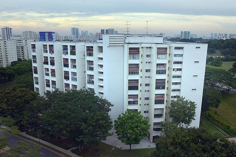 Many home owners at Raintree Gardens in Potong Pasir, a 175-unit former HUDC estate, will walk away with about $1.9 million per unit, which is a premium of almost 90 per cent over the last transaction price of about $1.1 million this year.