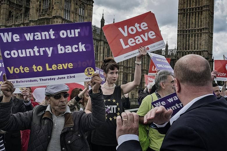 Leave supporters making a stand in London before the June 23 Brexit vote. Ultimately, voters made their choice based on whether they cared more about the migrant issue or economic stability. Colombians voting a week ago on whether to ratify a peace a