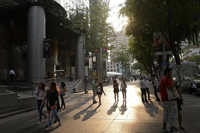 The shopping belt in Orchard Road. Total retail sales in August dropped 1 per cent from last year to an estimated $3.6 billion, the Department of Statistics said yesterday.