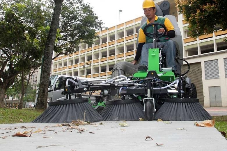 The Nilfisk Park Ranger 2150, introduced just two years ago to clean pavements, could be phased out in the future in favour of driverless alternatives as part of a push towards driverless technologies. 