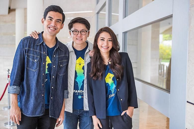 (From far left) Actor Chantavit Dhanasevi, director Banjong Pisanthanakun and actress Nittha Jirayungyurn in Singapore to promote their movie, One Day.