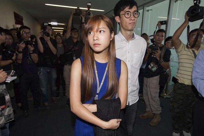 Chaotic Scenes In Hong Kong Legco As Pro Independence Lawmakers Brawl With Security Staff The 