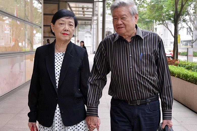 Mr and Mrs Ong (left) are seeking damages of between $4.2 million and $7.2 million. Appearing as expert witnesses were Mr Tan (top), formerly of NTUC Income, for the Ongs; and Mr Mun (above), formerly of Tokio Marine, for AIA.