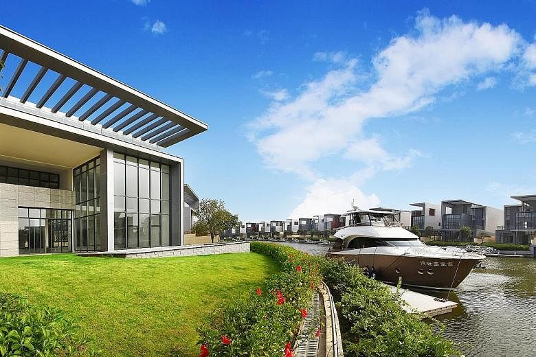 Keppel Cove is an integrated residential and marina lifestyle development in the Pearl River Delta region of Zhongshan city. The Keppel Land project spanning about 890,000 square metres will comprise 250 waterfront villas, each with a private berth, 