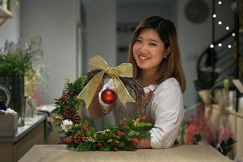 Keep the marzipan snow globe in a cool area. Ms Dawn Quek is the florist- owner of Dawn Q. Floral Design.