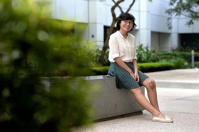 Described by a National Cancer Centre Singapore senior consultant as "very positive" and "keen to help other patients", Hui Min was among 23 recipients of this year's SingHealth Inspirational Patient award.