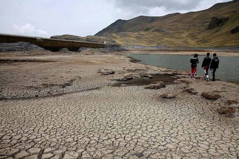The Ajuan Khota dam, a water reserve dried up by drought near La Paz, Bolivia.