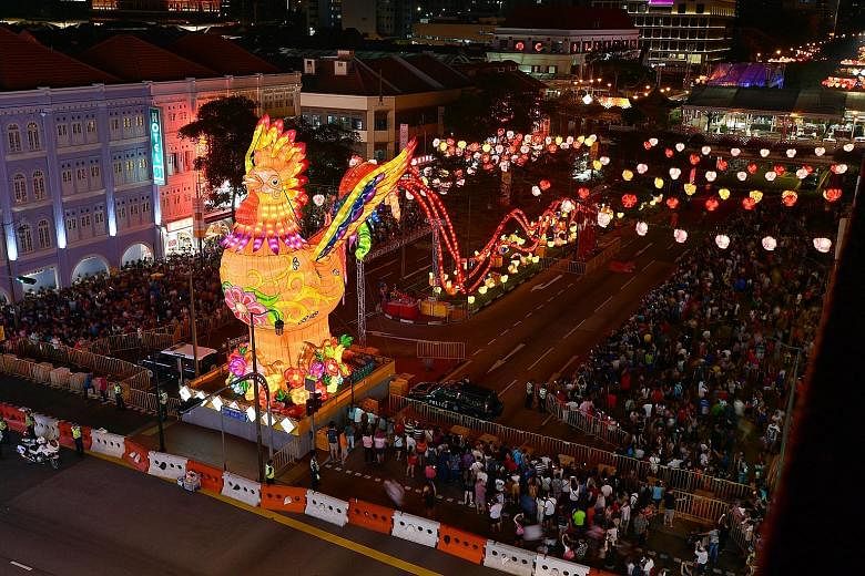The Year of the Rooster was given an early welcome yesterday, as a 13m-tall rooster lantern with a length of about 100m was lit up, along with 5,500 other elaborate lanterns. About 50,000 people turned up for the light-up ceremony, with performances,