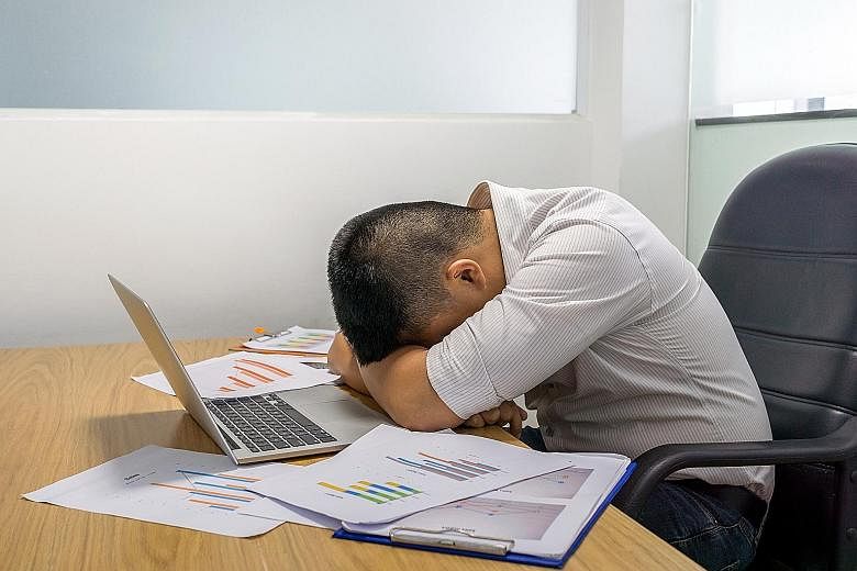 Four in 10 people, or 44 per cent, lack sleep on weekdays, according to a study by SingHealth Polyclinics. They had less than seven hours of rest a night. Meanwhile, 26 per cent failed to clock enough sleep on weekends.