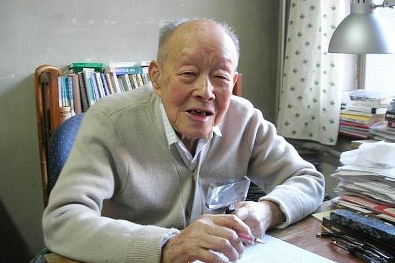 Mr Zhou Youguang was an economist who worked in New York for three years. After returning to China, he was conscripted by the Chinese government to develop an accessible alphabetic writing system.