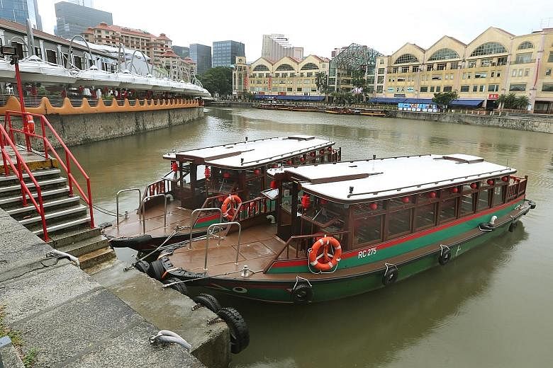Besides taxi and cruise services, new river taxi service Water B offers platform boats for special events that can be converted into a floating bar or restaurant if needed.