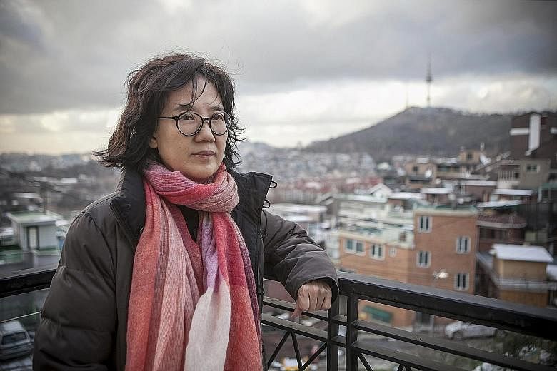 Prof Park drew civil and criminal complaints after she published her 2013 book, which said there was no evidence that the Japanese government was officially involved in World War II sexual slavery involving Korean women.