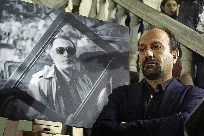 Iranian director Asghar Farhadi, whose movie The Salesman has been nominated for an Academy Award for Best Foreign Language Film, has said that he would not attend the Oscars ceremony next month.