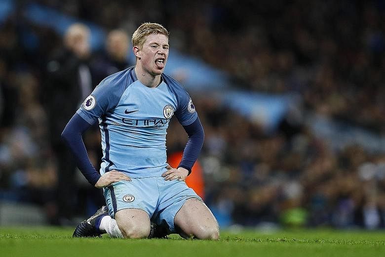 The dejection displayed by Manchester City's Kevin de Bruyne in the match against Burnley last month should lift with the return of Fernandinho from suspension.