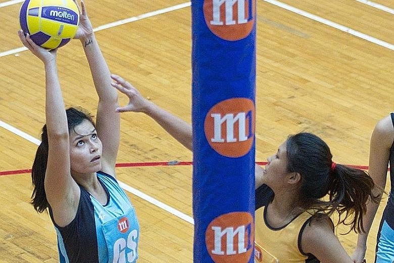 Uncapped Singapore national netball squad member Deborah Rowe in action in last year's Netball Super League. The 25-year-old is one of 14 players going to New Zealand for a nine-day training tour.