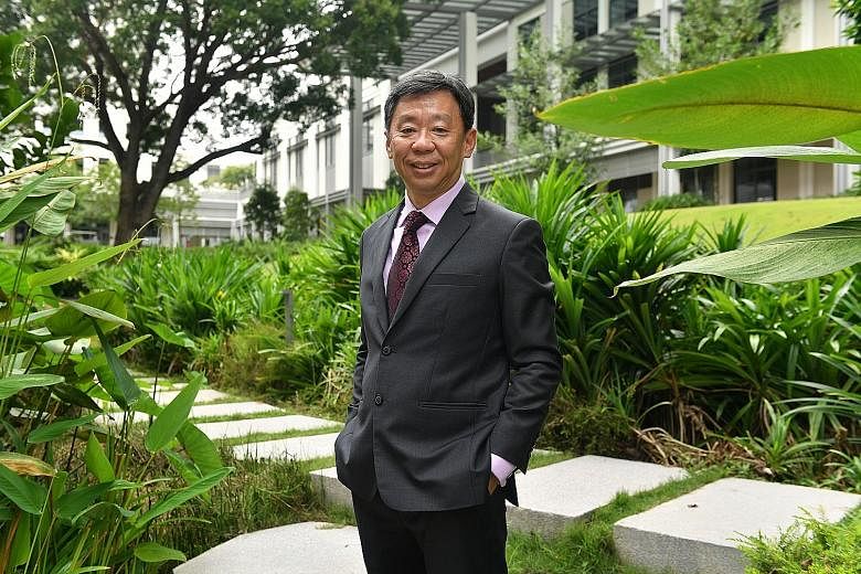 Prof Tan, who is currently the college's executive vice-president for academic affairs, was dean of NUS' Faculty of Arts and Social Sciences from 2004 to 2009.