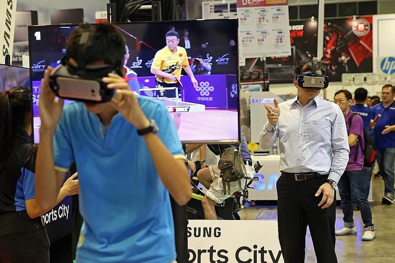 Visitors to the IT Show 2017 got to look at the world differently as they tried on the Samsung Gear VR at the gadget fest, which opened yesterday at Suntec Singapore and runs until Sunday. An estimated 150,000 shoppers sought to beat the crowds and s