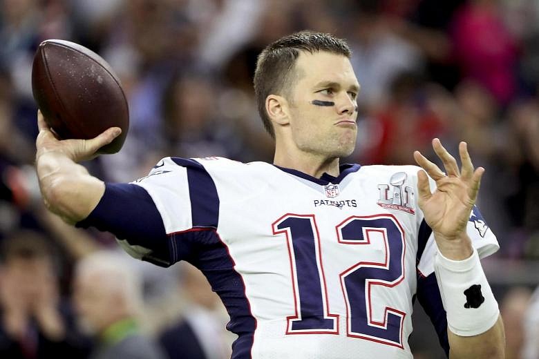 Pats owner returns stolen Super Bowl jerseys to Tom Brady