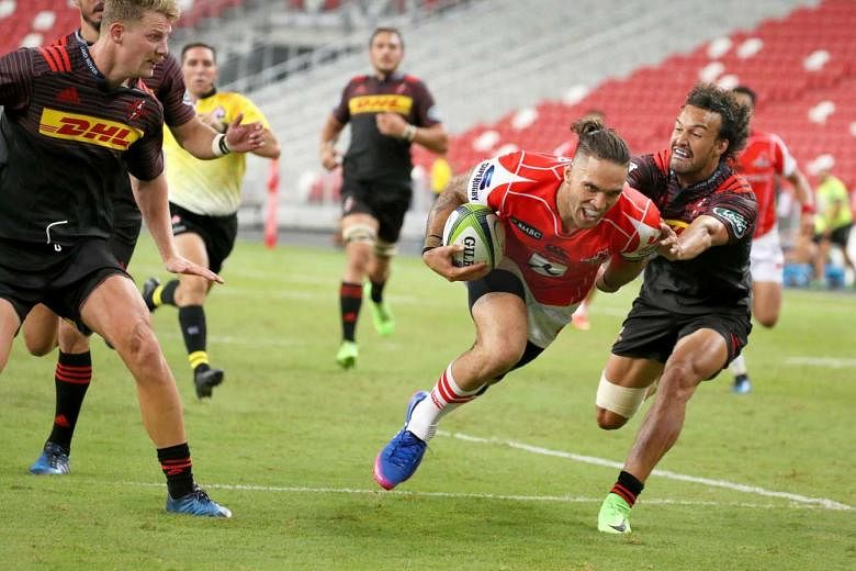 Derek Carpenter of the Sunwolves scoring a try against the Stormers yesterday, before the second-half fadeout to a 44-31 defeat. 