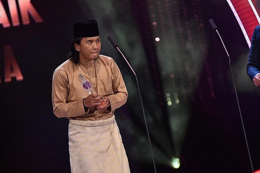 Drama-comedy Kisah Tok Kadi wins big, with Malaysian actor Beto Kusyairy (above) picking up Best Actor In A Leading Role (Drama Series) and Sufian Ahmad clinching Best Actor In A Supporting Role (Drama Series).