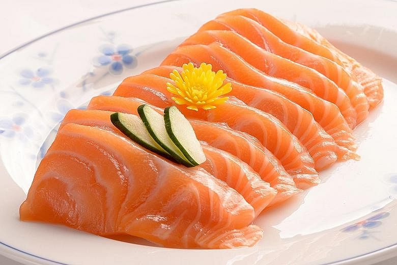 People who eat fish rich in omega-3, such as salmon sashimi, tend to have a lower risk of depression.