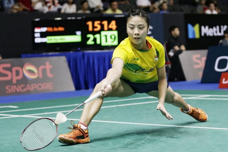 Singapore's singles hopes at the OUE Singapore Open ended after Yeo Jia Min lost 15-21, 17-21 to South Korea's Kim Hyo Min in the first round. The 18-year-old world No. 2 junior, who has been down with the flu, said she has learnt more about playing 