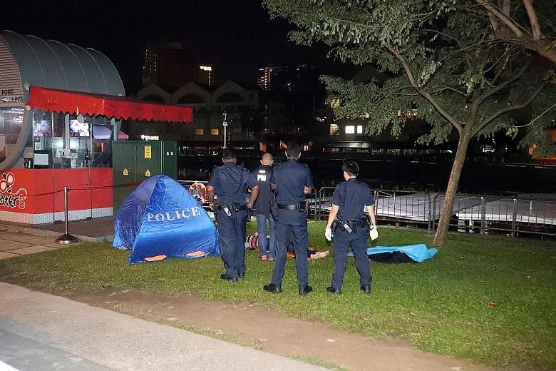 The body of a Chinese woman in her 50s was found in the Singapore River early yesterday morning. Police are investigating the unnatural death. Last Thursday, the body of a man in his 60s was found in the Singapore River.
