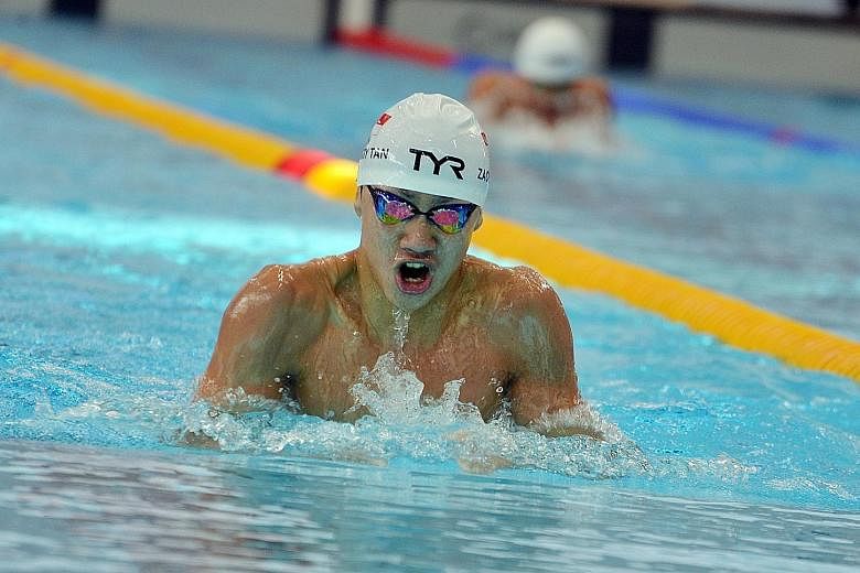 ACS (I)'s Zachary Tan powering his way to a Schools National Swimming Championships record in the C Division 200m breaststroke. He won in 2min 19.27sec.