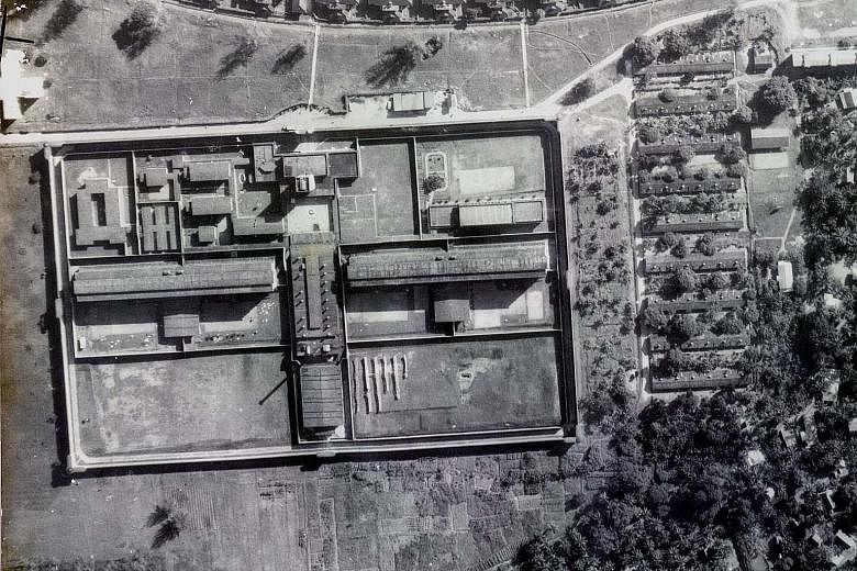 Completed by the British in 1936, Changi Prison was laid out in the outline of a telephone pole and consists of parallel wings and a central corridor, a design that was first used in the late 19th century in Britain and France.